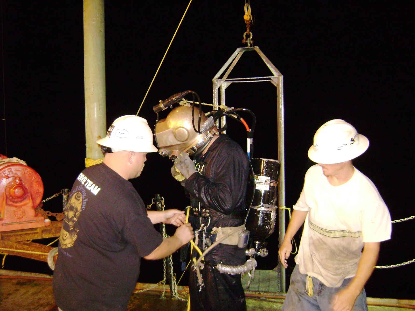 Gladiator diving helmets offshore with S&J
